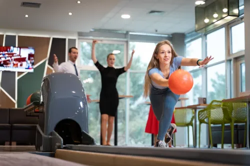 Animačné aktivity v Bowling bare v hoteli Sitno 